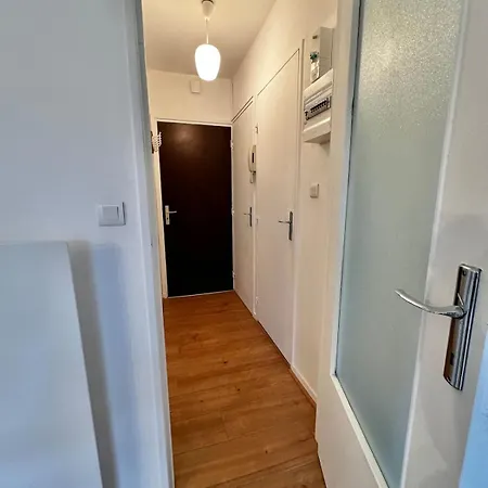 Isabelle - 31m2 Confortable En Rdc Avec Parking Et Terrasse *