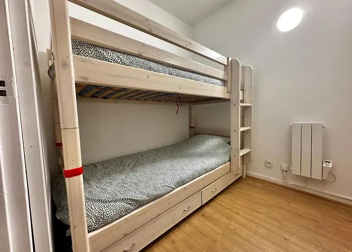 Isabelle - 31m2 Confortable En Rdc Avec Parking Et Terrasse Appartement *