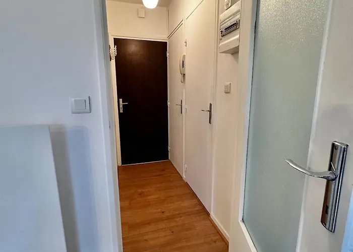 Isabelle - 31m2 Confortable En Rdc Avec Parking Et Terrasse *